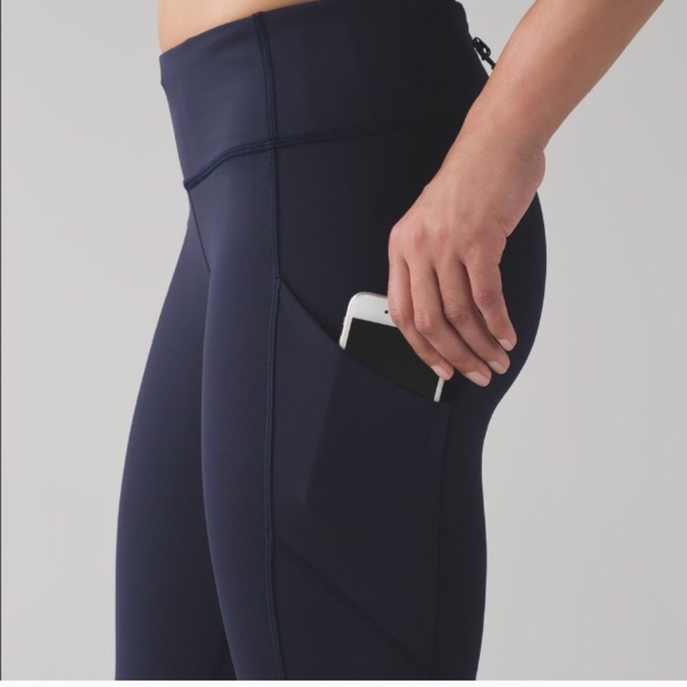 NAVY lululemon speed up tight CROP 4